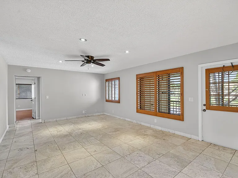 511 Shady Pine Way #D2 — Photo 10