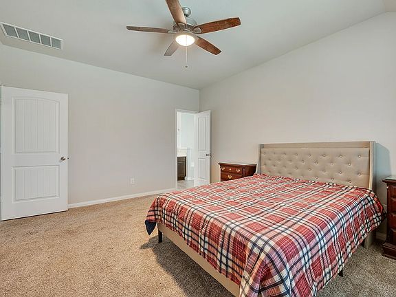 3rd image of 5774 Paseo Pl #1