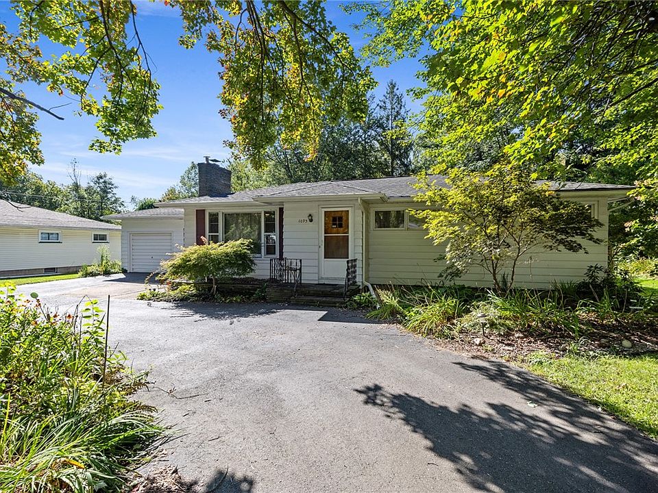 1st image of 1093 Westside Dr