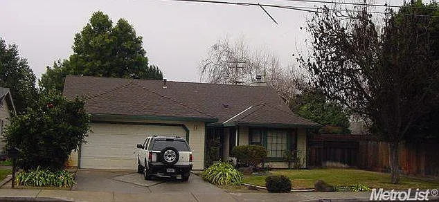 1137 El Vecino Ave photo 1