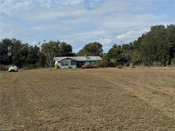 2nd image of 1951 Valencia DR