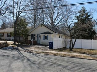 122 Green St, Mount Holly, NJ 08060