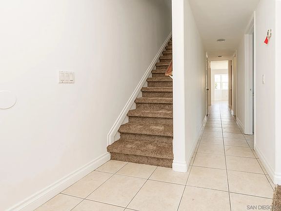 3rd image of 2844 Clay Ave