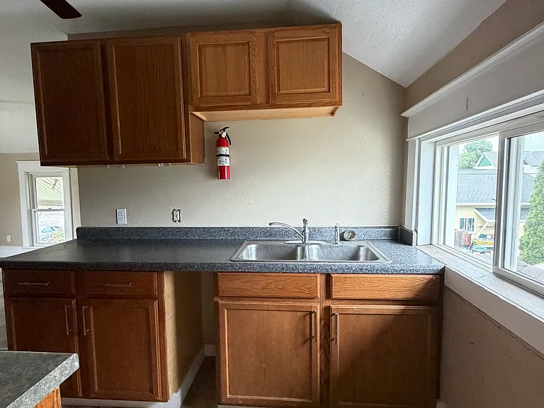 113 W Monroe St — Photo 6