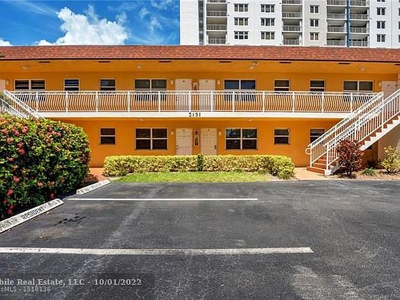 5th image of 2131 N Ocean Blvd