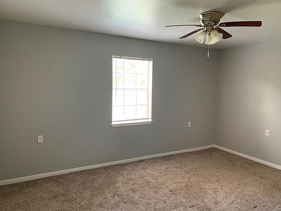 5th image of 3640 Fish Hook Ln APT 1C