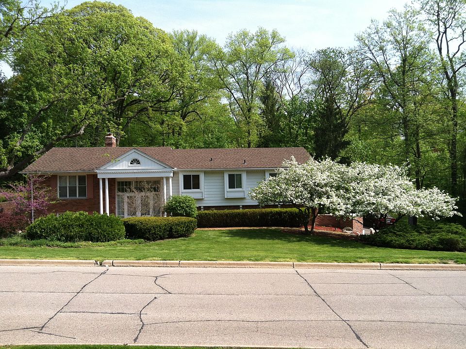 1st image of 22248 Nottingham Dr