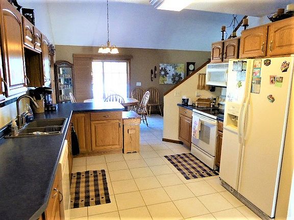 5th image of N1518 440th St