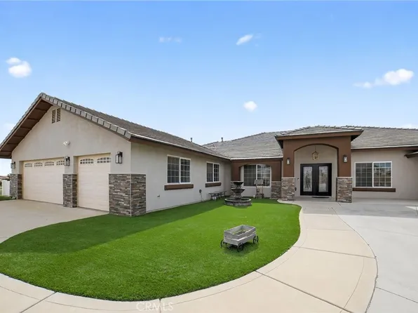 10525 Sage St, Oak Hills, CA 92344
