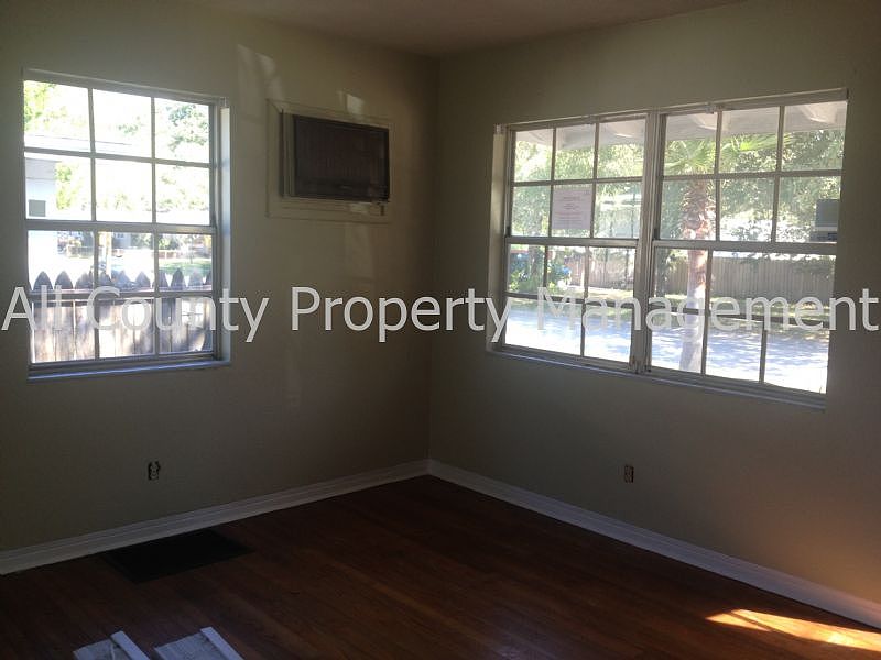 2nd image of 3618 20th St N