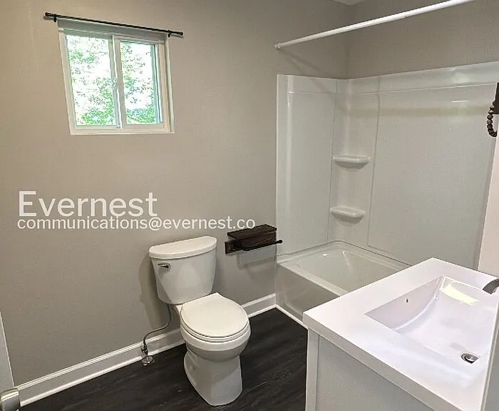 736 Hancock Rd — Photo 21