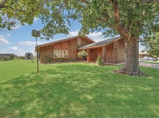 200 W Quail Dr, Cordell, OK 73632