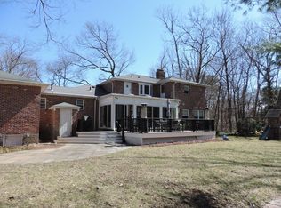 98 Moore Ave, Worcester, MA 01602