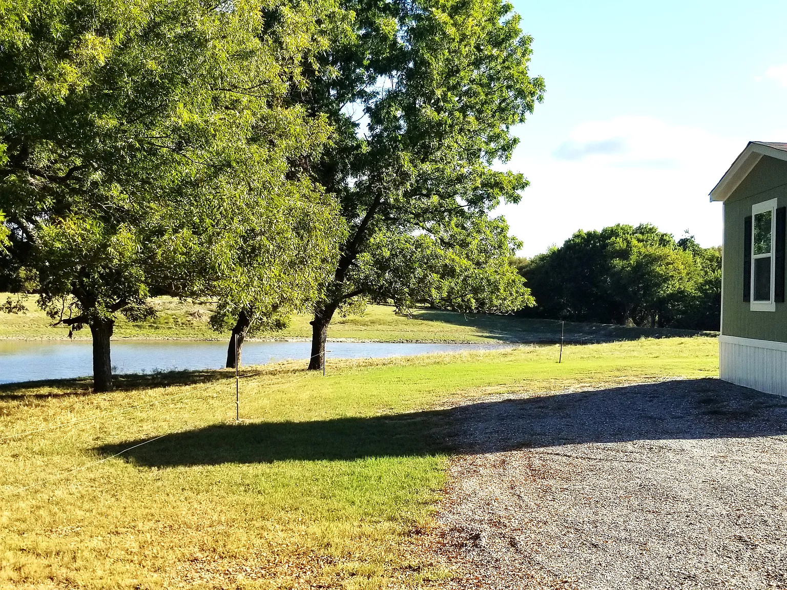 2 bed, 840 sqft, $1,375 — Photo 1