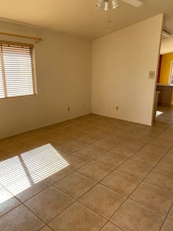3 bed, 2.0 bath, 1445 sqft, $1,650 — Photo 3
