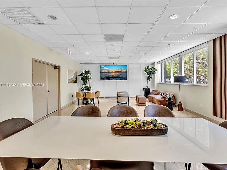 6422 Collins Ave #701 — Photo 45
