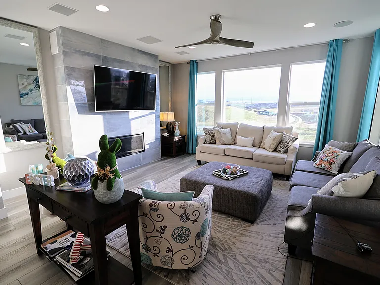 1512 Stablecross Dr — Photo 4