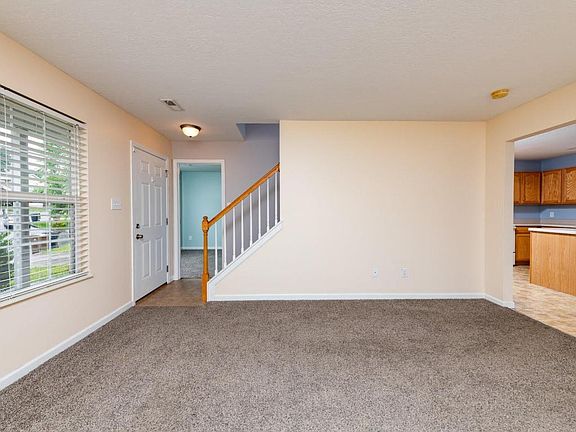 2nd image of 4404 Oakbank Ln