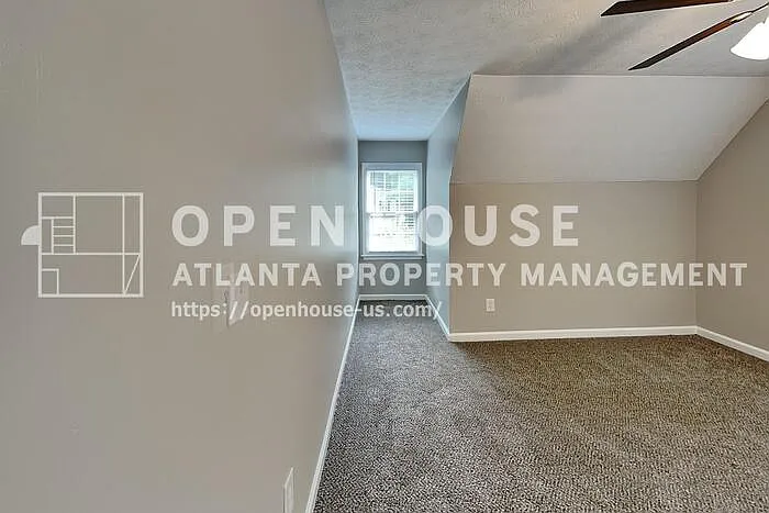 210 Austin Dr — Photo 13