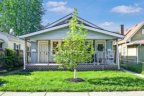 1821 Lambert St Photo 1