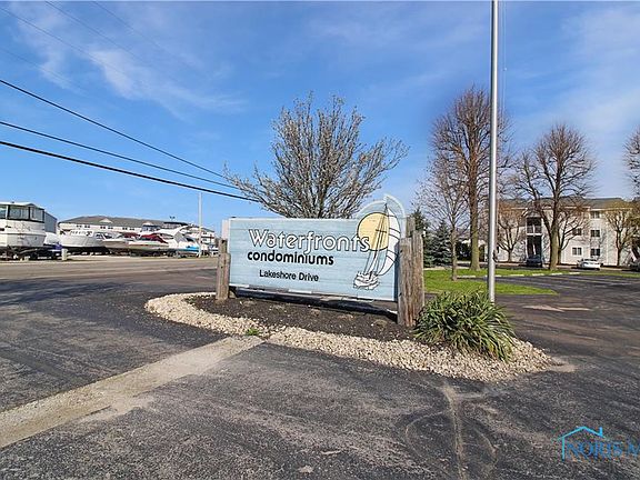 2nd image of 206 W Lakeshore Dr APT C
