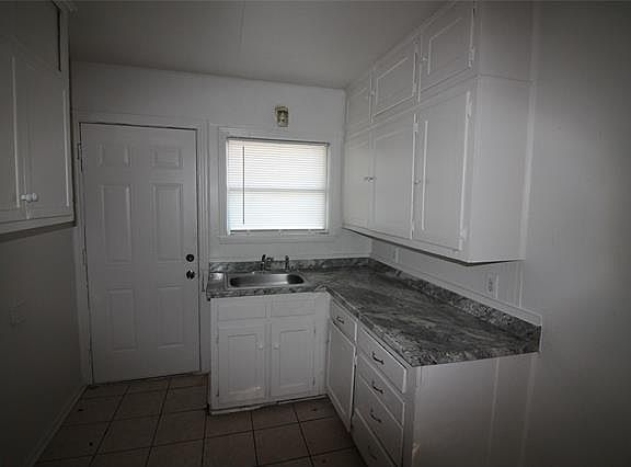 2nd image of 7312 Pensacola Ave