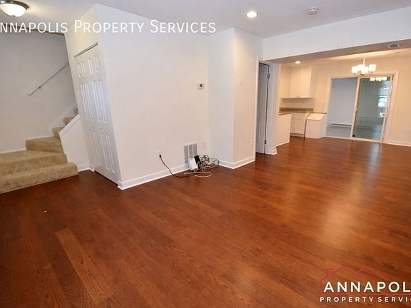 4th image of 1702 Forestville Rd
