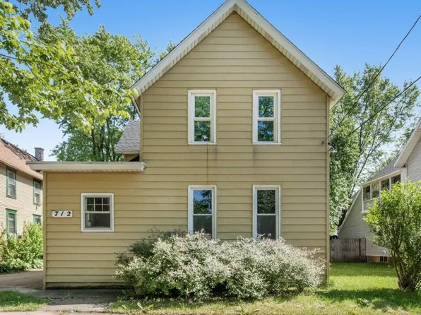 712 7th St NW APT 1, Grand Rapids, MI 49504
