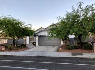 121 N Cimarron Rd, Las Vegas, NV 89145