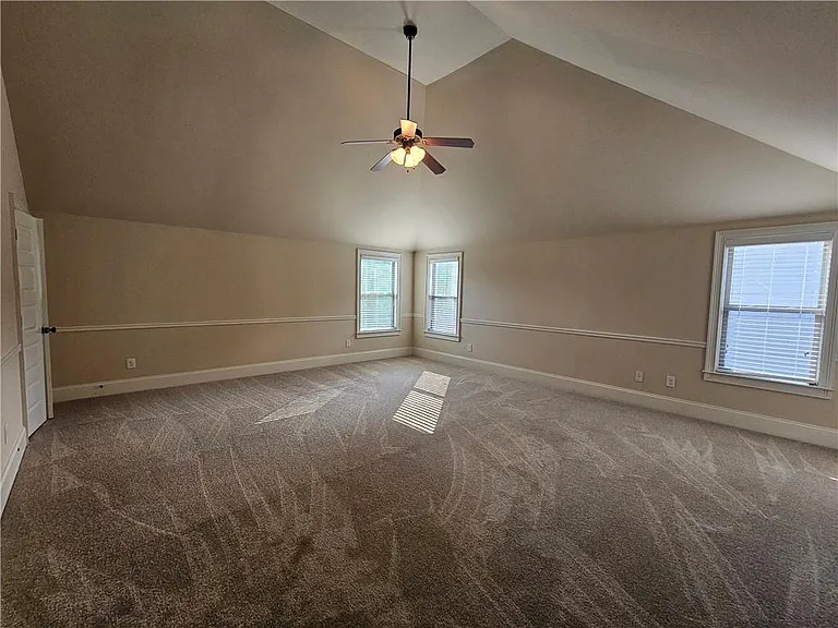 1550 Horseshoe Creek Ln — Photo 19