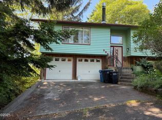 165 SE Rose St, Waldport, OR 97394