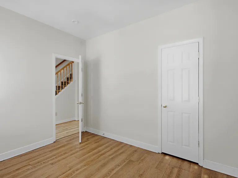 1706 W Moore St — Photo 10