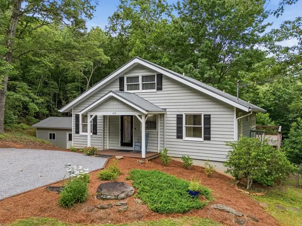220 Penland Indian Trl, Hayesville, NC 28904