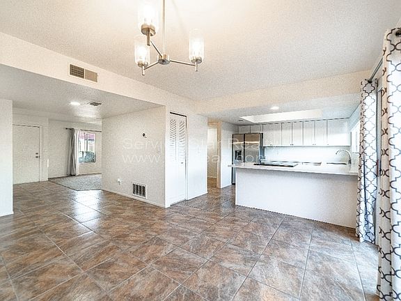 4th image of 5481 W Echo Ln
