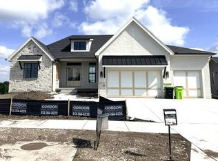 4414 W 136th St, Leawood, KS 66224
