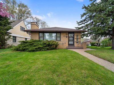 9830 W Metcalf PLACE, Milwaukee, WI, 53222