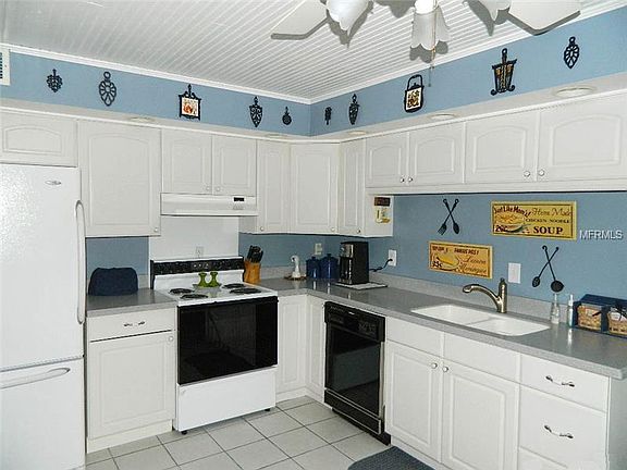 5th image of 1610 Amberglen Dr