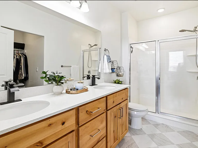 768 W Harvest Glen Rd — Photo 11