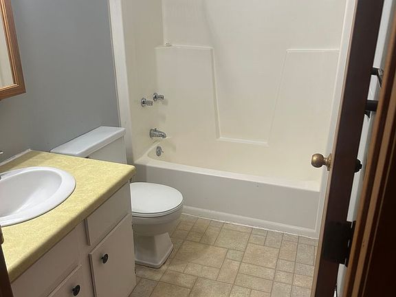 3rd image of 1265 Webb St #1