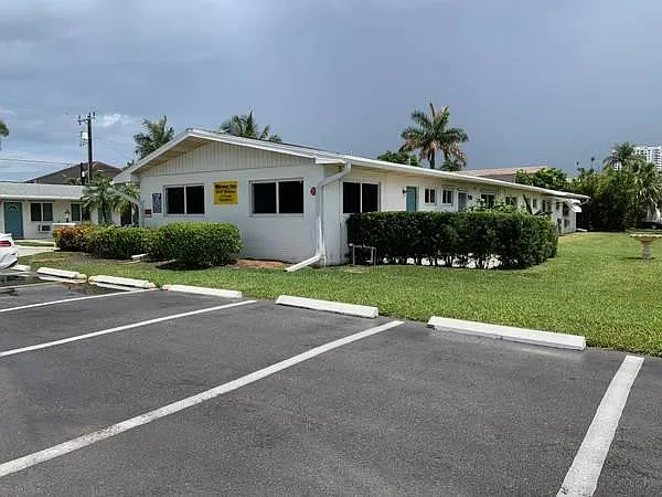 1 bed, 1.0 bath, 400 sqft, $1,599 — Photo 3