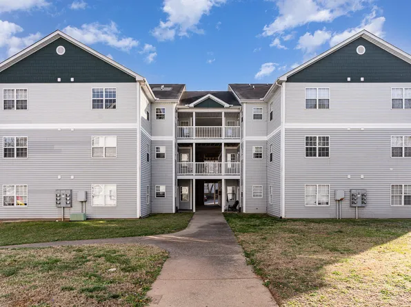 2020 University Woods Rd APT 203, Raleigh, NC 27603