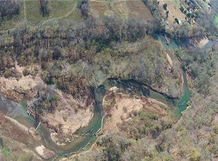 3 Ward Rd, Loretto, TN 38469