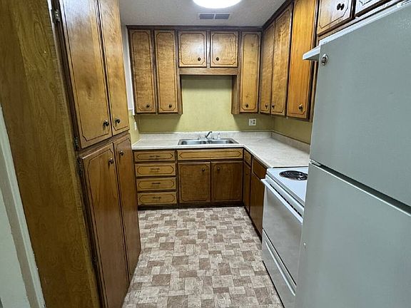 5th image of 1371 W McNeill St #A
