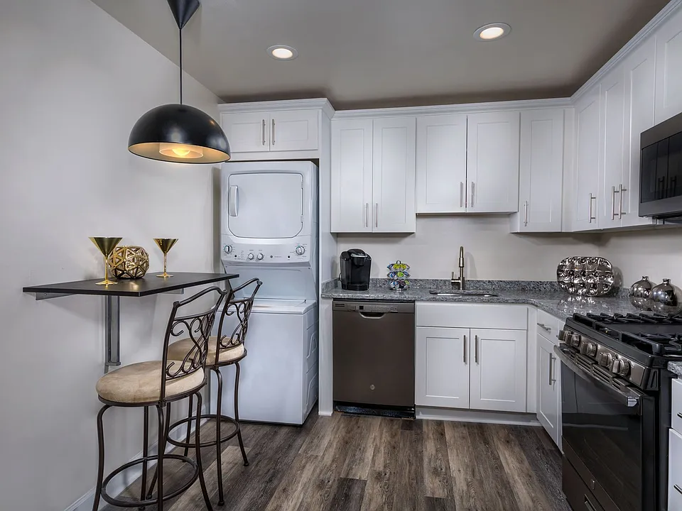 Elkridge Estates