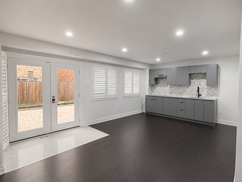 1st image of 13 Brider Cres