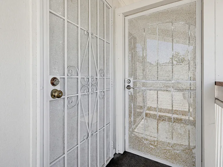 3733 Riviera Dr — Photo 28