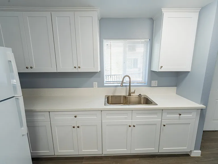 10374 Long Beach Blvd #1M — Photo 25