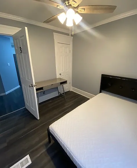 220 Bassett St #11 — Photo 13