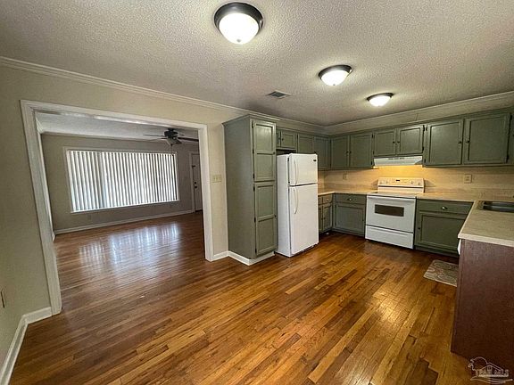 4th image of 4325 Rice Rd