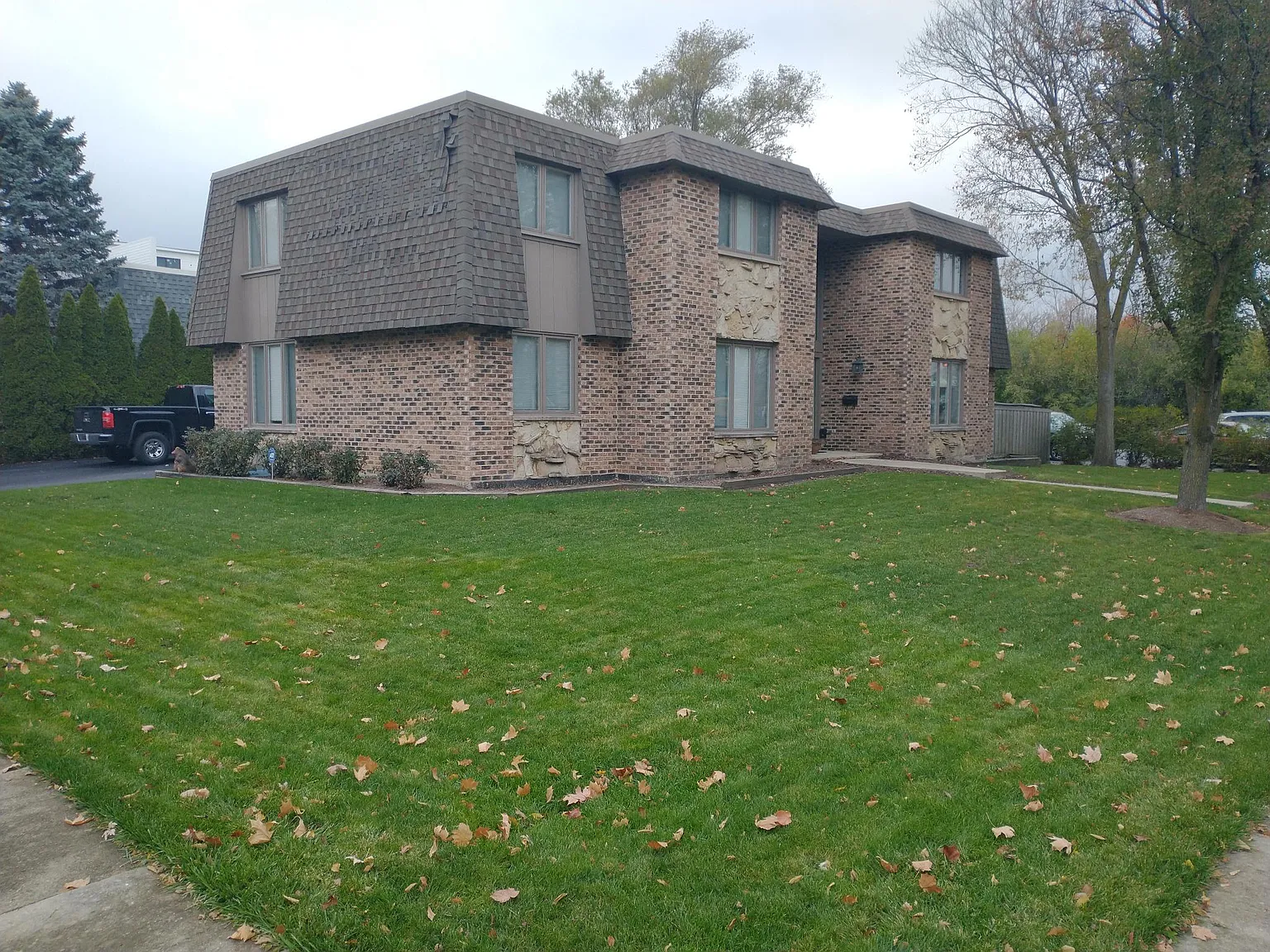 3800 Gilbert Ave — Photo 1